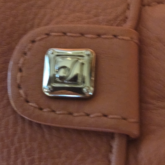 Stone Mountain Accessories Shoulder Bag Item# A90475 Medium Size Orangish-Tan - Picture 7 of 15